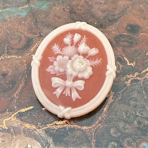 Avon Jewelry - Vintage Avon Floral Cameo Brooch/Pin Victorian Style Flower Bouquet w/Bow Coral